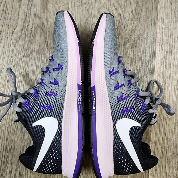 ***SOLD**** Nike Zoom Pegasus 33 Sneakers size 8 - Picture 8 of 10